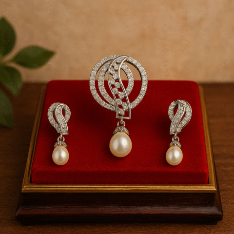 Diamond Dia pendant set